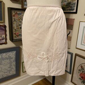 Vintage Pink Nylon Half Slip With Embroidered Bow & Floral Design Size M